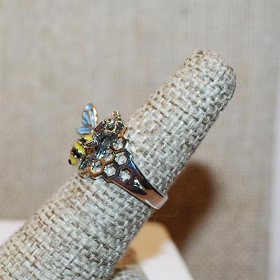 Size 6 Marked .925 Blue-Winged Yellow& Black Wasp Ring on a Silver Band (4.0g)