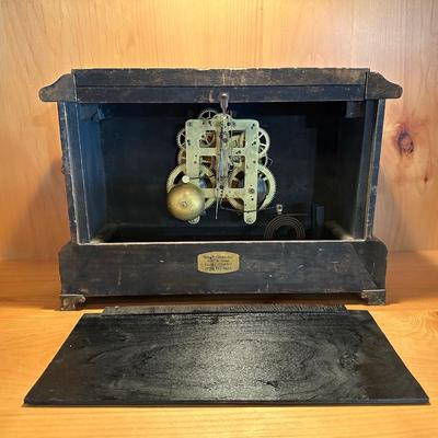 ANTIQUE SETH THOMAS MANTLE CLOCK