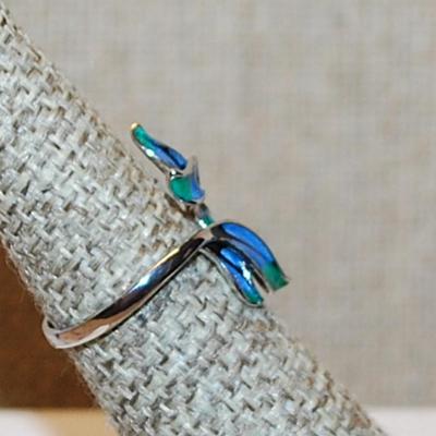 Size 8¼ BLUE & GREEN Enamel-Styled Flowers Ring with a Single Clear Stone Accent on a Silver Tone Open Band (2.6g)