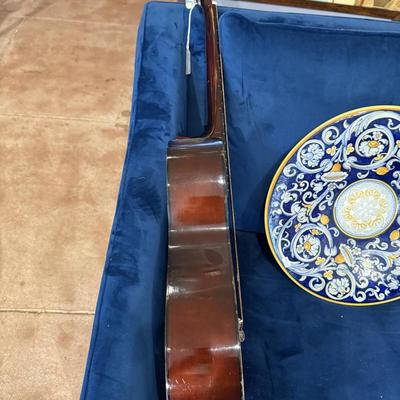 Lyle Classical Guitar Standard Body Beginner Level Spain Made