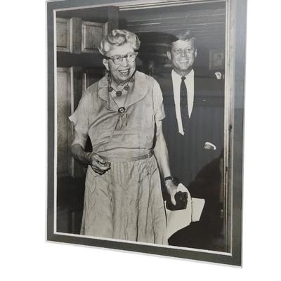 Eleanor Roosevelt Autograph and Photo