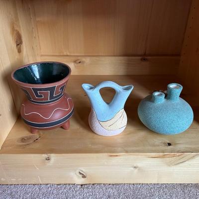 3 PIECES OF POTTERY