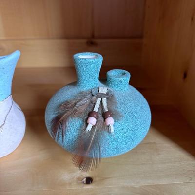 3 PIECES OF POTTERY