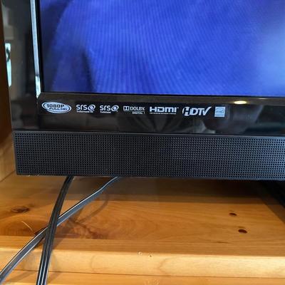VIZIO 47” LCD/LED TV AND SONY CD/DVD PLAYER W/REMOTES