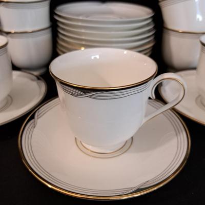 Set of Lenox "Erica" Art Deco China (LR-SD)