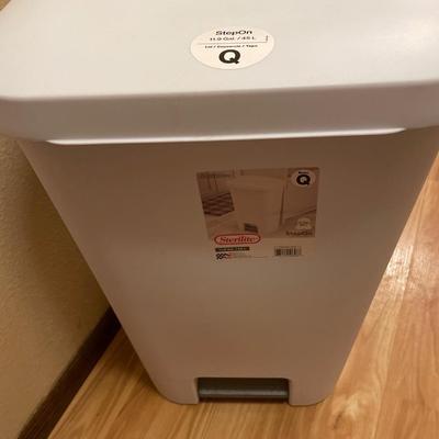 Small vacuums, brooms, & garbage can