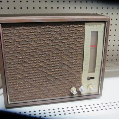 Zenith Solid State Radio