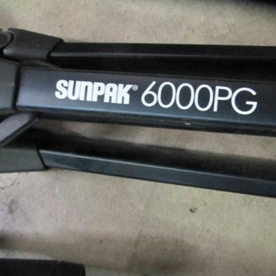 Tripods 1 Sunpak 6000PG