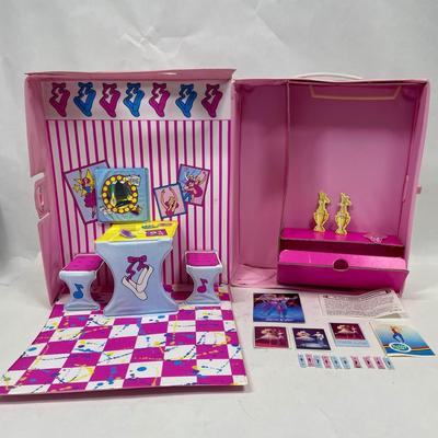 Barbie 1988 Vintage Pink Fold Out Rare Carrying Case Ballerina #2071-9991