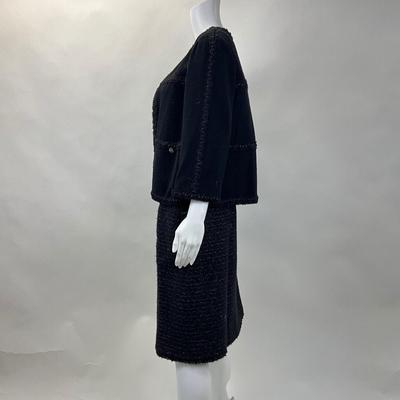 304 CHANEL Black/Bronze 2pc. Tweed Jacket & Skirt Size 44