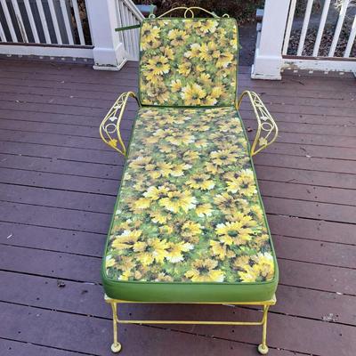 Vintage Parakeet Yellow Metal Chaise (P-SD)