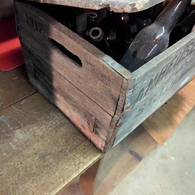 Anheuser-Busch St. Louis Wooden Box With Vintage Brown Bottles