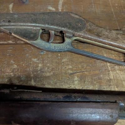 Vintage Rifles Daisy