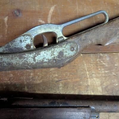 Vintage Rifles Daisy
