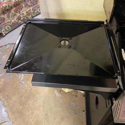 Char-Broil Two Burner Gas Grill (B1-BM)