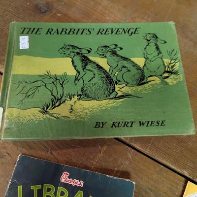 The Rabbit's Revenge Uncle Wiggily Books Library Mouse A World To Explore