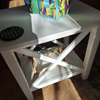2 End Tables