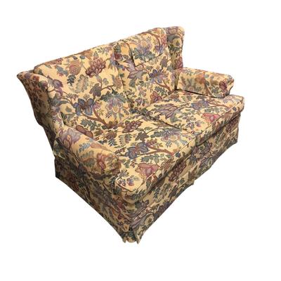 Floral Upholstered Loveseat w/ Accessories (B1-DZ)