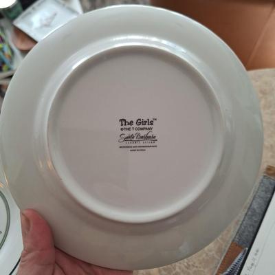 Set of 4 "Girl" PLates