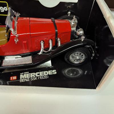 1928 Mercedes Benz SSK Red 1:18 Scale By Bburago