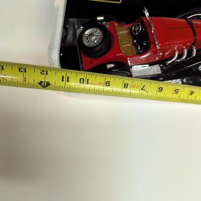 1928 Mercedes Benz SSK Red 1:18 Scale By Bburago