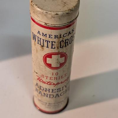 Vintage O Cedar Polish Vintage Dutch Boy Metal Painter Figure American White Cross Adhesive Ungar Element