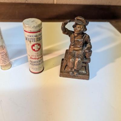 Vintage O Cedar Polish Vintage Dutch Boy Metal Painter Figure American White Cross Adhesive Ungar Element