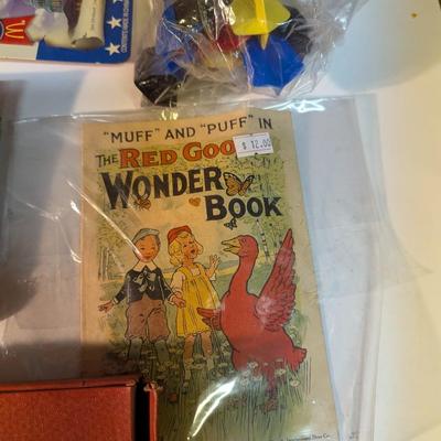 Antique Collectibles Dustless Chalk The Red Good Wonder Book
