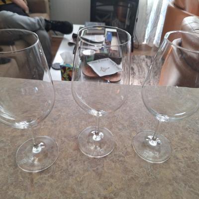 3 large red wine glasses