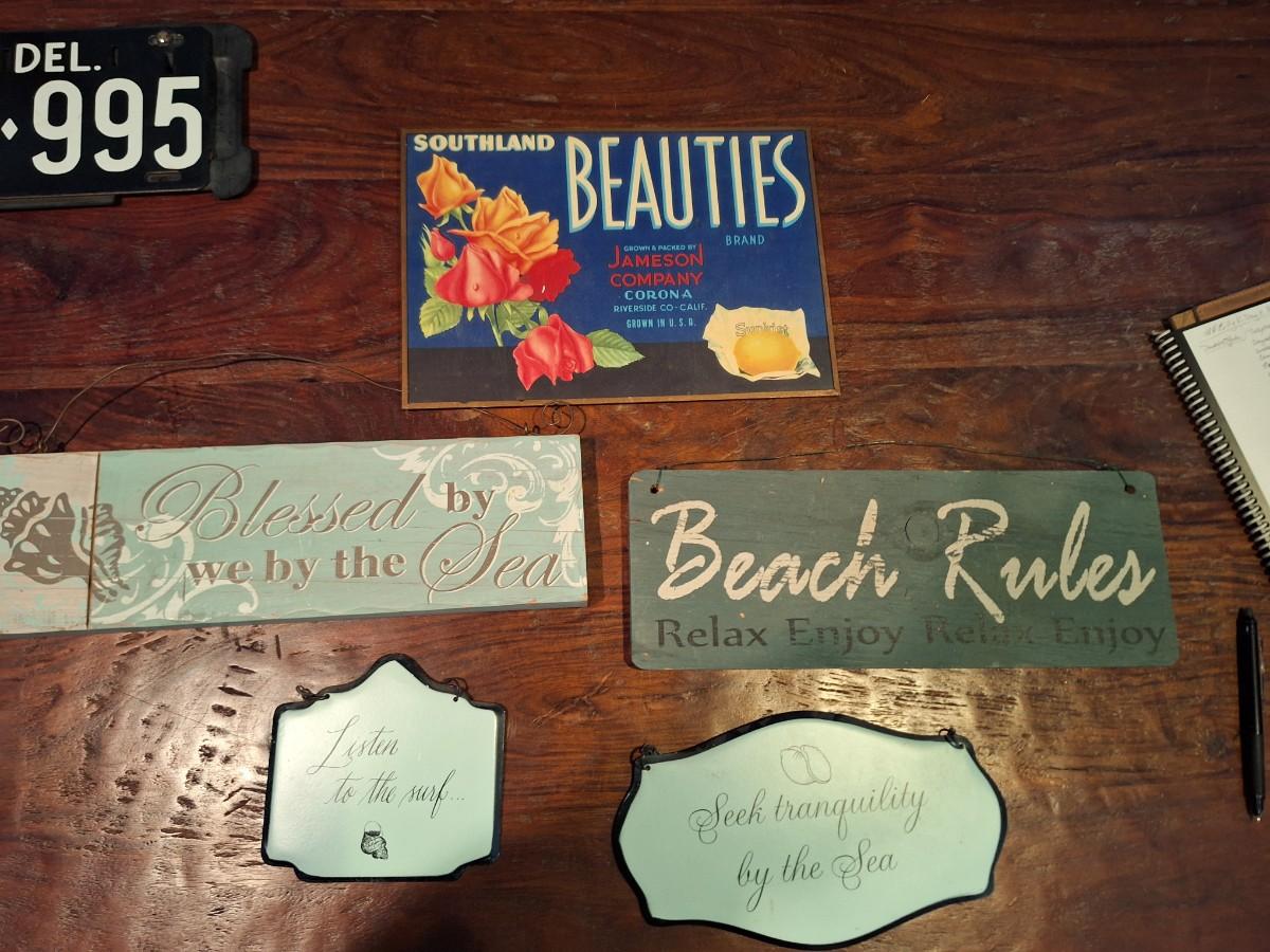 lot of 5 Signs | EstateSales.org