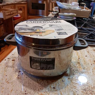 NEW FARBERWARE 6 QT STRAINING STOCKPOT & CLAY ROASTING PAN