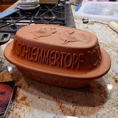 NEW FARBERWARE 6 QT STRAINING STOCKPOT & CLAY ROASTING PAN