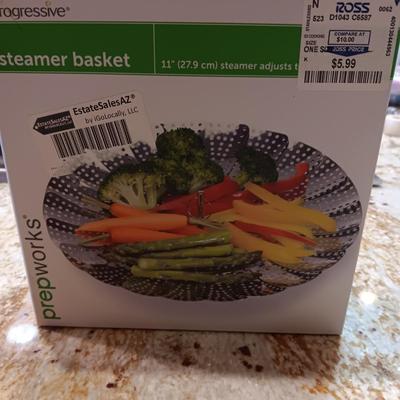 4 BLADE GRATER SET, IMMERSION HAND BLENDER & A STEAMER BASKET