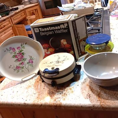 WAFFLE MAKER, 3 BOWLS AND A PLATTER