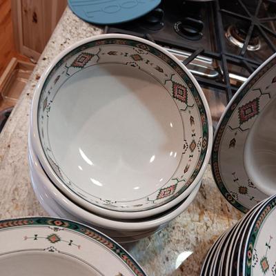 HUGE SET OF STUDIO NOVA SW STYLE DINNERWARE W/EXTRAS