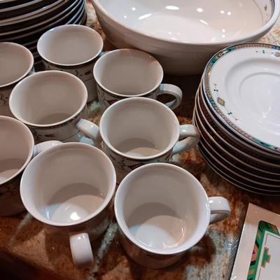 HUGE SET OF STUDIO NOVA SW STYLE DINNERWARE W/EXTRAS