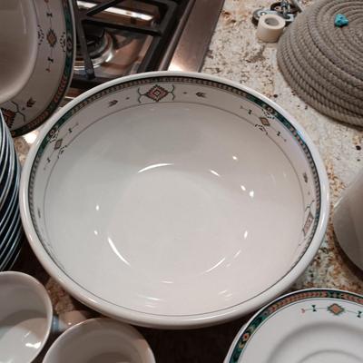 HUGE SET OF STUDIO NOVA SW STYLE DINNERWARE W/EXTRAS