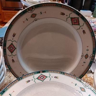 HUGE SET OF STUDIO NOVA SW STYLE DINNERWARE W/EXTRAS