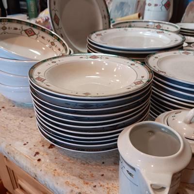 HUGE SET OF STUDIO NOVA SW STYLE DINNERWARE W/EXTRAS