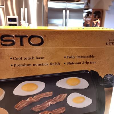 NEW PRESTO COOL TOUCH ELECTRIC GRIDDLE
