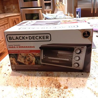 NEW BLACK & DECKER 4 SLICE TOASTER OVEN