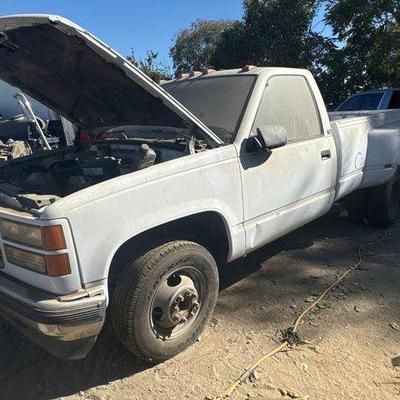#220 • 1990 GMC Sierra Pickup Truck
