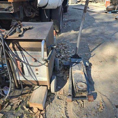 #2016 • Sears Craftsman Arc Welder and Husky Floor Jack
