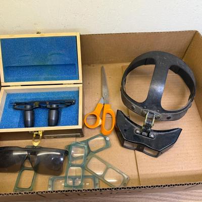 Box of Magnifying Goggles – Surgical Telescopes & scissors