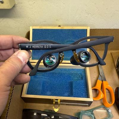 Box of Magnifying Goggles – Surgical Telescopes & scissors
