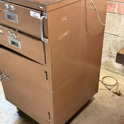 Rolling brown Metal Storage Cabinet w/2 drawers & cabinet NO KEYS