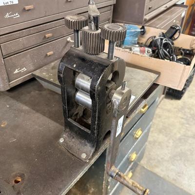 Steel metal press w/handle