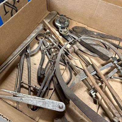 Lot of vintage measuring tools – calipers/compasses
