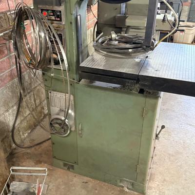 Vintage Jet VBS 400 Vertical BandSaw w/all bands shown