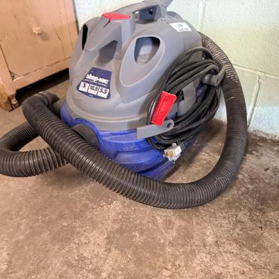 Small 5 Gallon electric Shop-Vac
